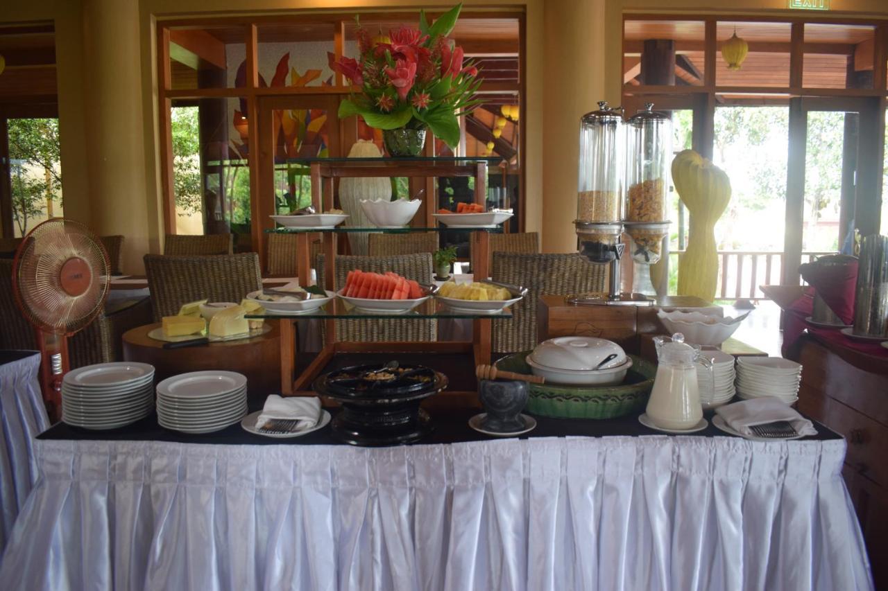 Aureum Palace Hotel & Resort Inle Nyaung Shwe Bagian luar foto